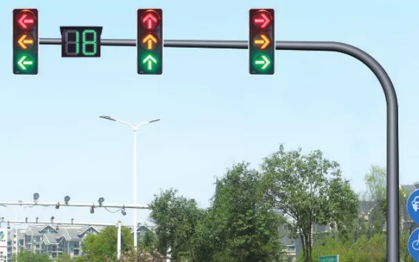 道路交通（tōng）信號（hào）燈杆